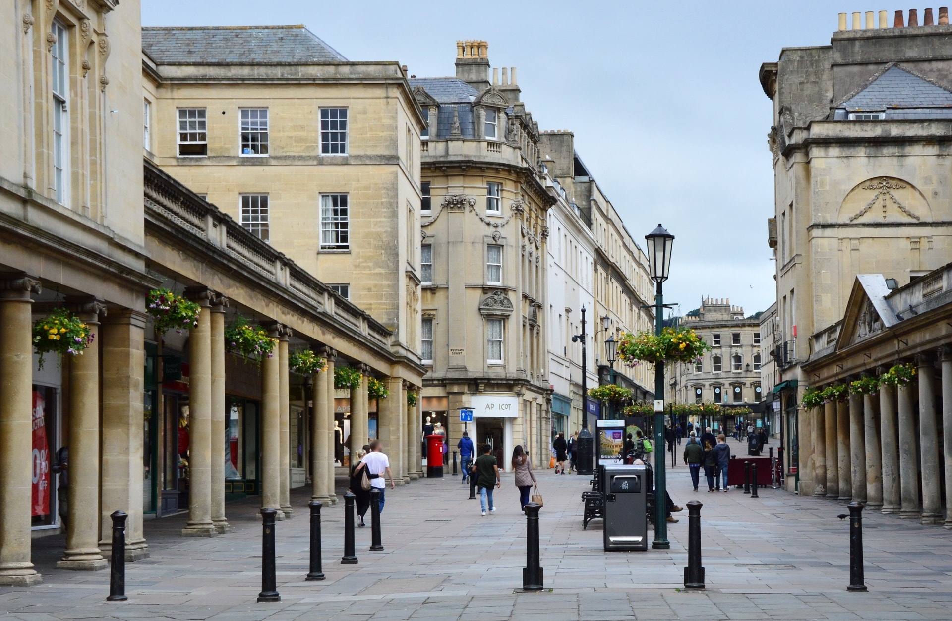 Beautiful Georgian architecture in the streets of Bath