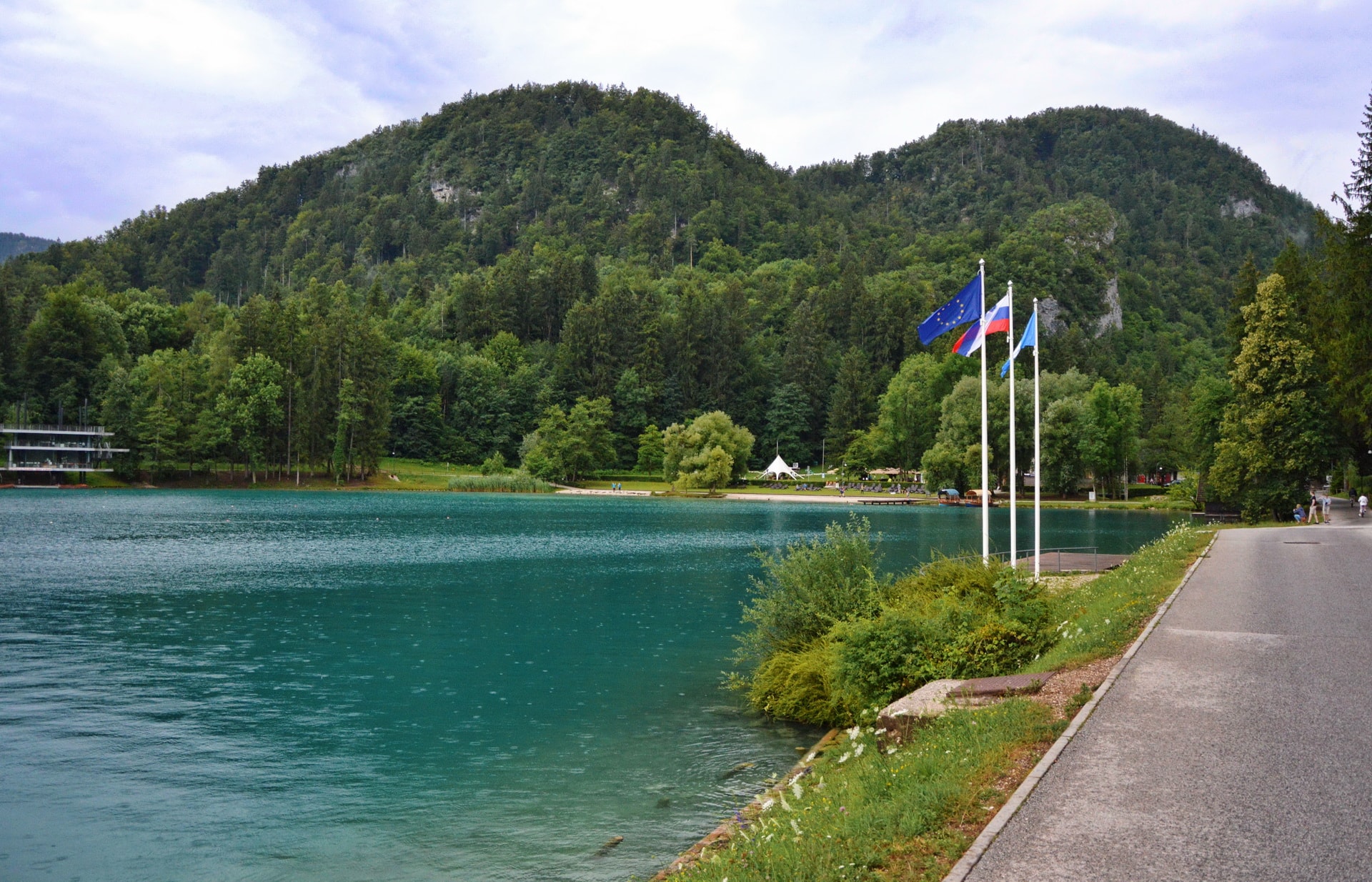 Veslaška Promenade with Ojstrica and Osojnica peaks in the background