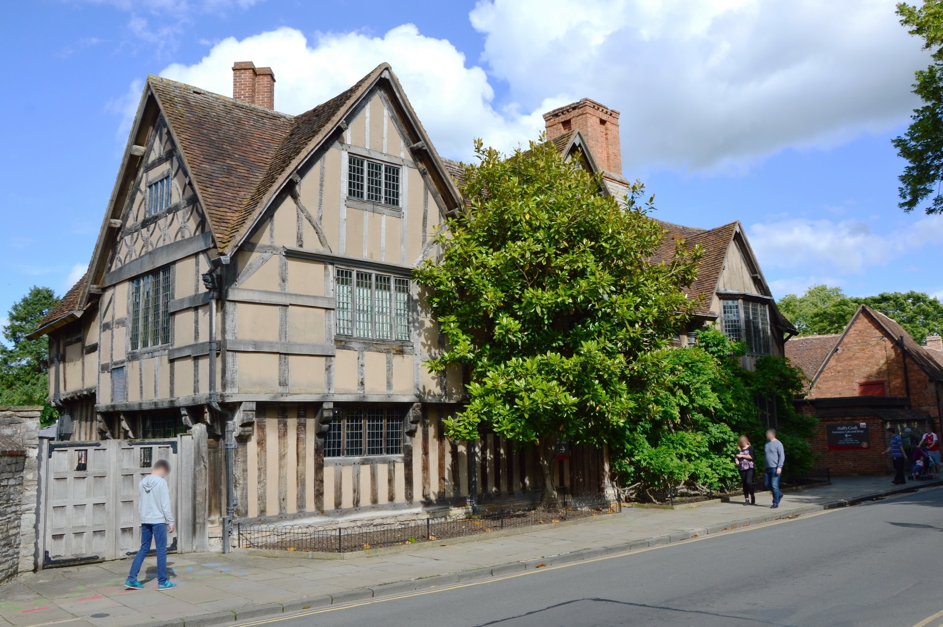 Hall's Croft is a house that was owned by Shakespeare's daughter